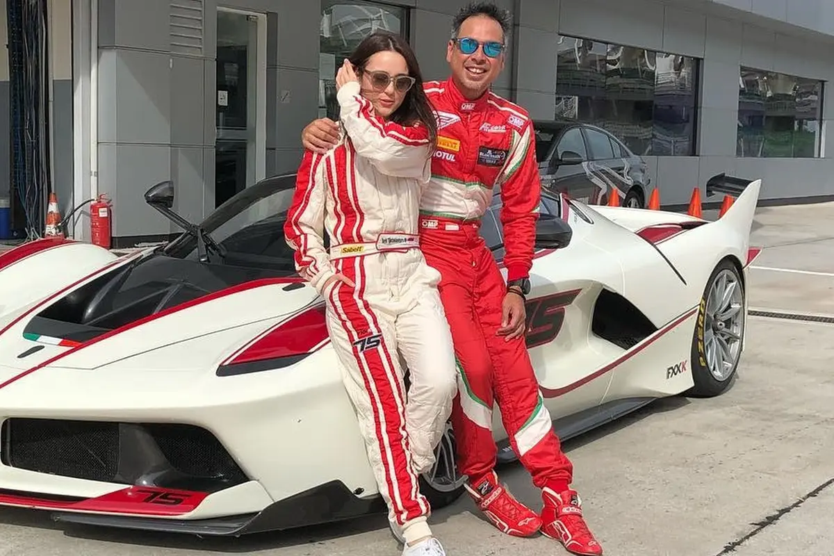 Potret Kedekatan Julie Estelle dan David Tjiptobiantoro