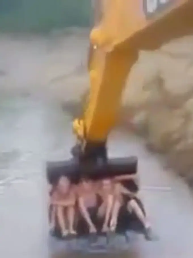 Meski Norak, Kamu Pasti Juga Ingin Merasakan Permainan Ini!