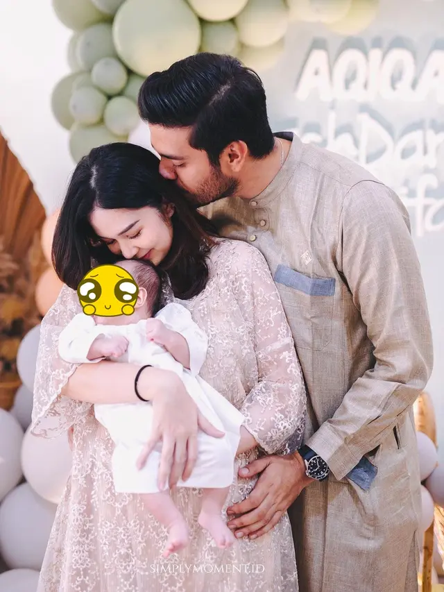 7 Potret Aqiqah Anak Faradilla Yoshi dan Bryan McKenzie, Curi Perhatian