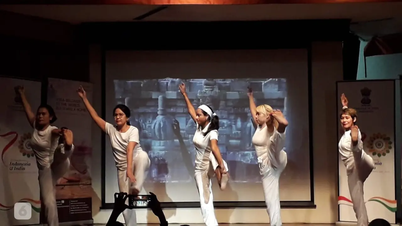 Hari Internasional Yoga V