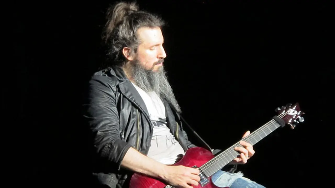 ron-bumblefoot-thal-131113c.jpg
