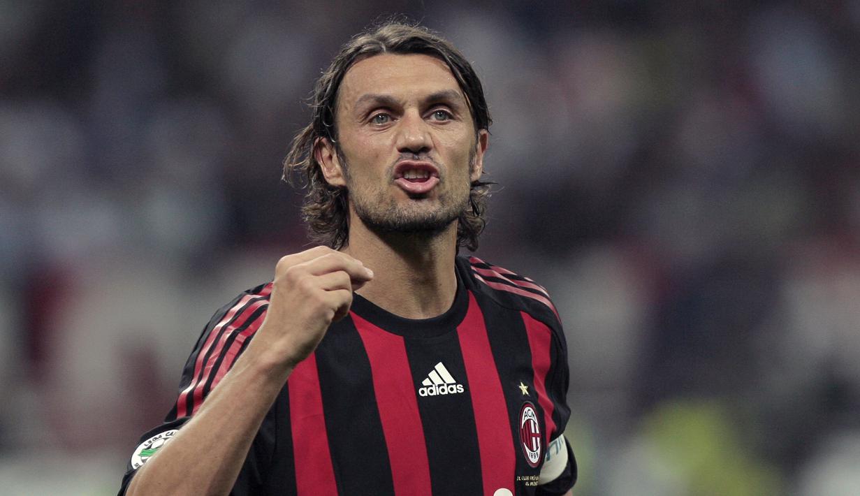 7. Paolo Maldini - Italia (AFP/Emilio Andreoli)