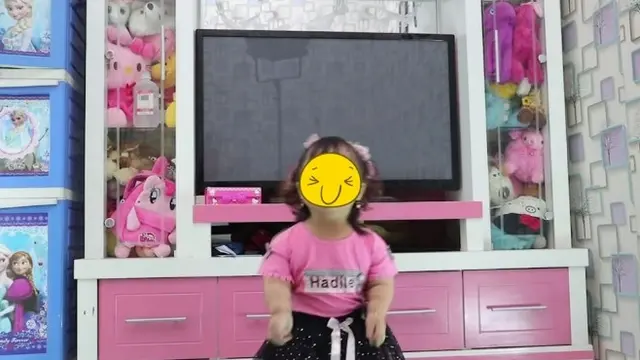 Ucok Baba dan kediamannya yang berubah (Youtube/Ucok Baba Official)