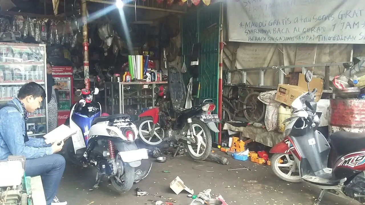 Siapa Mau Bayar Servis Motor di Bengkel dengan Baca Alquran?