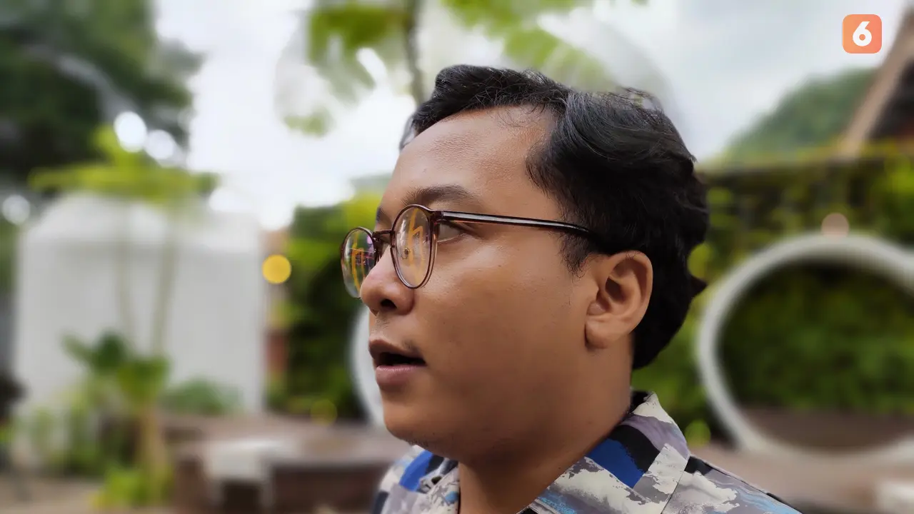 Membandingkan Hasil Foto Portrait Reno6 Versi ColorOS 11 dengan ColorOS 12