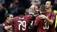 8. AC Milan - Klub asal kota Milan ini sedang mengalami masa-masa terpuruk, baik masalah prestasi maupun finansial. Rossoneri mempunyai utang sekitar 260 juta euro. (AP/Luca Bruno)