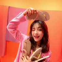 Elsa Japasal, muse kampanye Havaianas MYOH, bagikan trik padu padan busana stylish dengan sandal Havaianas, personalisasi fashion! (Havaianas)