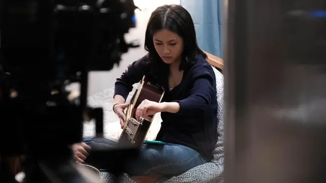 Komentari Fuji Main Film, Ini 6 Potret Hasyakyla Utami Lakoni Berbagai Peran