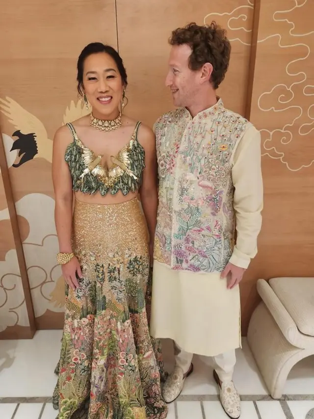 Mark Zuckerberg saat Hadir di Acara Pra Nikah Anak Terkaya se-Asia, Mukesh Ambani. [@zuck]