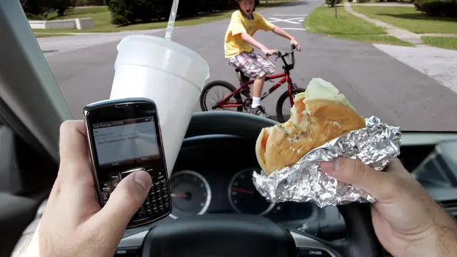 [Bintang] Ceroboh, 3 Zodiak Ini Berpotensi Seperti Buni Yani!