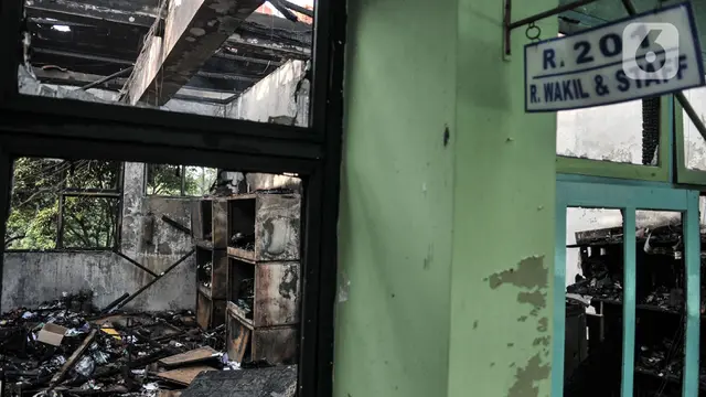 Kondisi SMAN 100 Jakarta yang Ludes Dilalap Si Jago Merah
