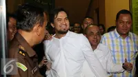 Saipul Jamil di Kejaksaan Negeri Jakarta Utara. [Foto: Herman Zakharia/Liputan6.com]