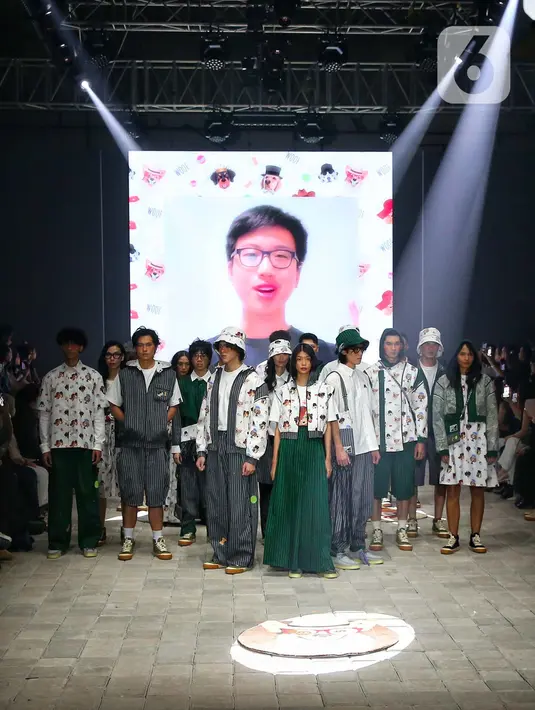 Melalui perhelatan Plaza Indonesia Men’s Fashion Week 2024, talenta mode di seluruh tanah air dapat memamerkan karya-karya inovatif mereka di panggung besar. (Liputan6.com/Angga Yuniar)