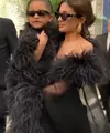 Pada usia lima tahun, Stormi Webster telah melakukan debutnya di barisan depan Paris Fashion Week, berkat ibunya, Kylie Jenner. Jenner membawa putrinya ke pertunjukan haute couture Valentino di Paris malam ini. [@voguemagazine/@styledumonde]
