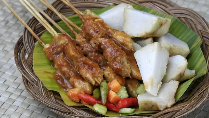 sate ayam bumbu kacang