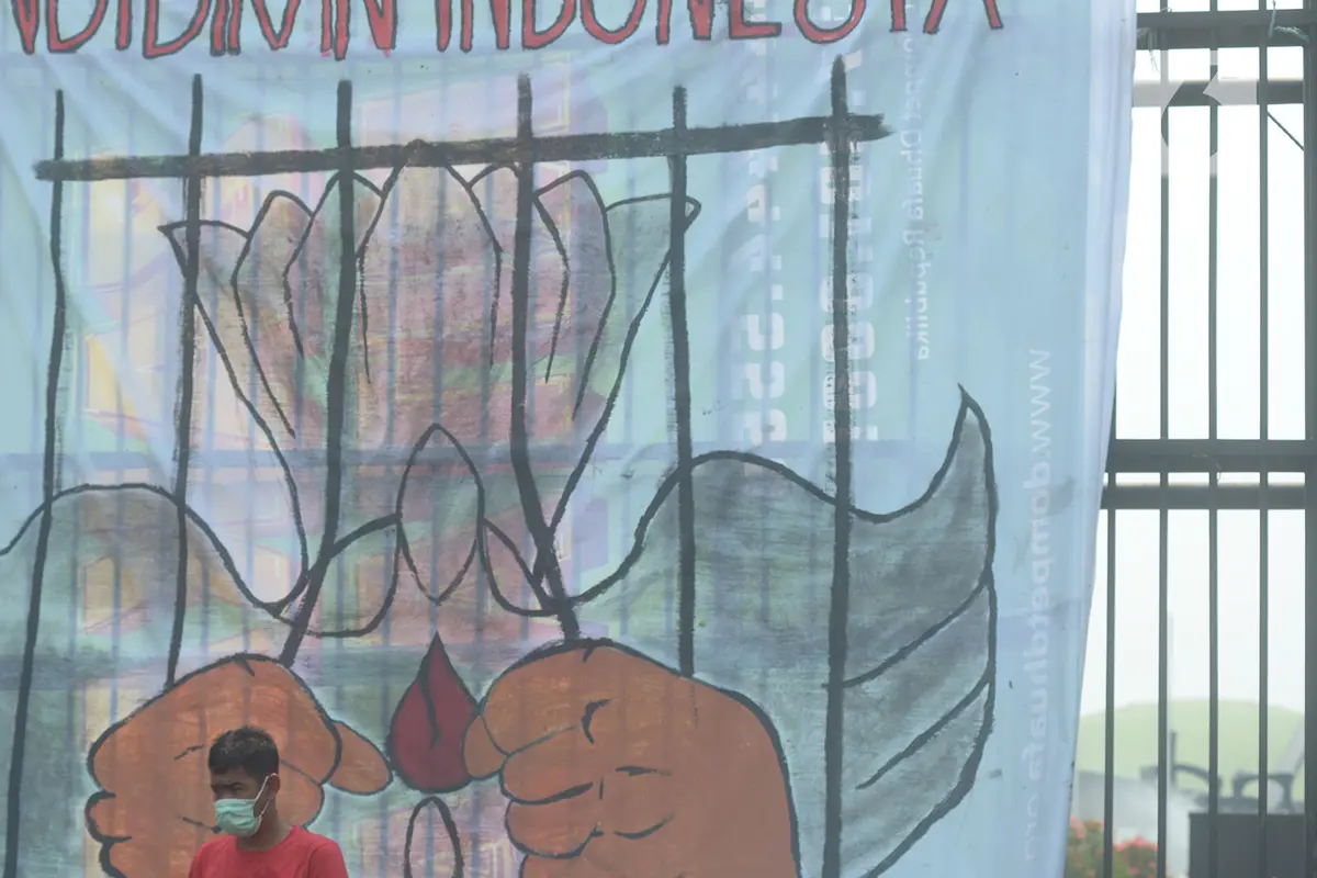 Massa Aksi Hari Pelajar Internasional Geruduk Kemendikbud