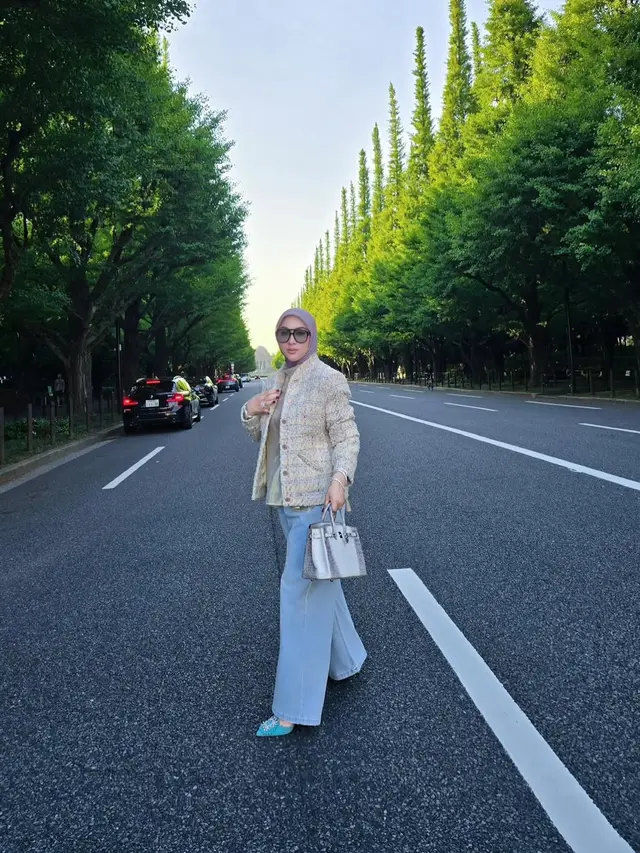 Gaya Syahrini dan Keluarga (Instagram/@princessyahrini)