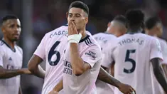 Arsenal langsung turun dengan kekuatan penuh. Trio Gabriel juga dimainkan sejak awal laga. Gabriel Martinelli, salah satu dari trio Gabriel sukses memecah kebuntuan Arsenal. (AFP/Justin Tallis)