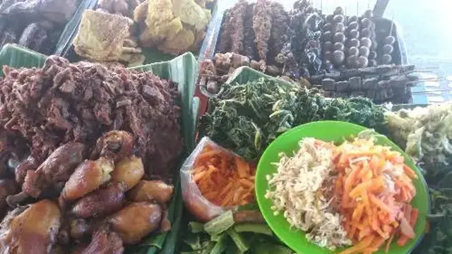 13 Tempat Makan Enak di Pasar Beringharjo Yogyakarta yang Masih Eksis hingga 2025, Wajib Dicoba