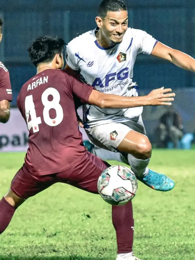 Gelandang Persik Kediri, Renan Silva
