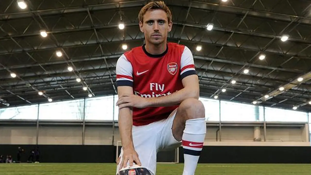 nacho-monreal-131128c.jpg
