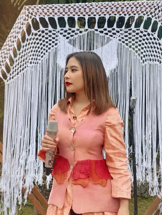 Prilly Latuconsina (Instagram/prillylatuconsina96)