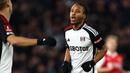 Pemain Fulham, Bobby De Cordova-Reid melakukan selebrasi setelah mencetak gol ke gawang Rotherham pada laga putaran ketiga Piala FA 2023/2024 yang berlangsung di Craven Cottage, London, Inggris, Sabtu (06/01/2023). (AFP/Henry Nicholls)