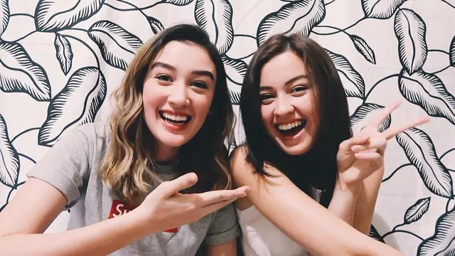 [Bintang] 8 Selebriti Indonesia yang Punya Saudara Cakep