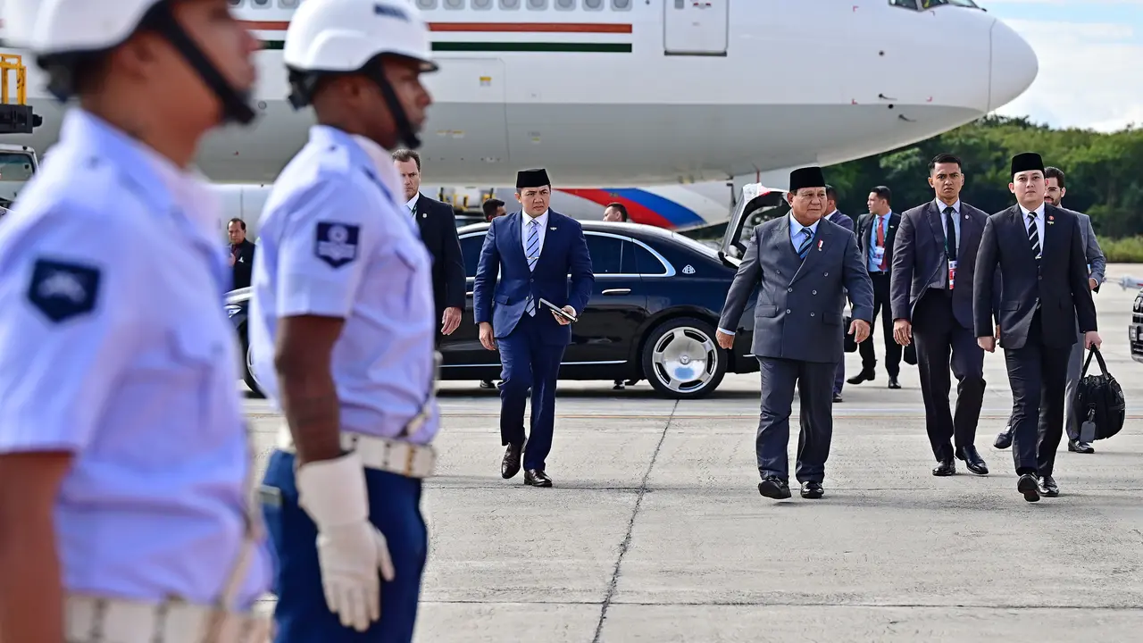 Presiden Prabowo Subianto bertolak menuju Ibu Kota Brasil, Brasilia, Senin, 7 Juli 2025, usai mengikuti Konferensi Tingkat Tinggi (KTT) BRICS di Rio de Janeiro (Muchlis Jr - Biro Pers Sekretariat Presiden)