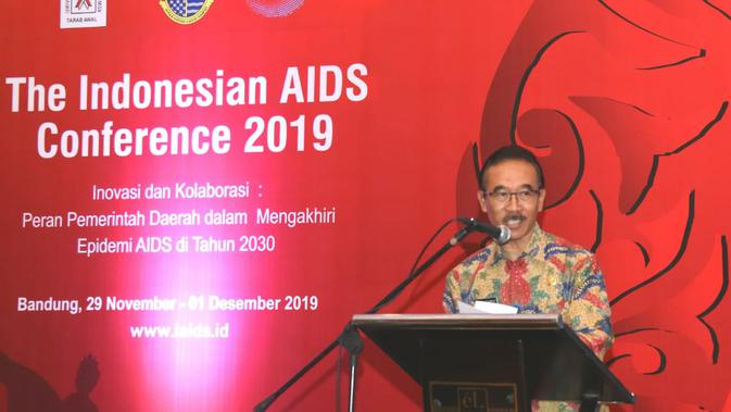 Pj. Sekretaris Daerah Jawa Barat Daud Achmad saat membuka The Indonesian AIDS Conference (iAIDS) 2019 di El Royale Hotel, Kota Bandung, Jumat (29/11/19). (Sumber foto : Humas Jabar).