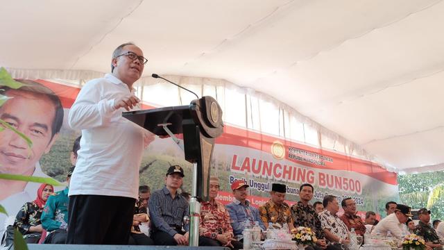 Direktur Jenderal Perkebunan, Kasdi Subagyono