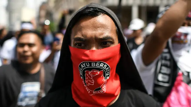 Ribuan Massa Demo Tolak Konvensi Anti-Diskriminasi di Malaysia