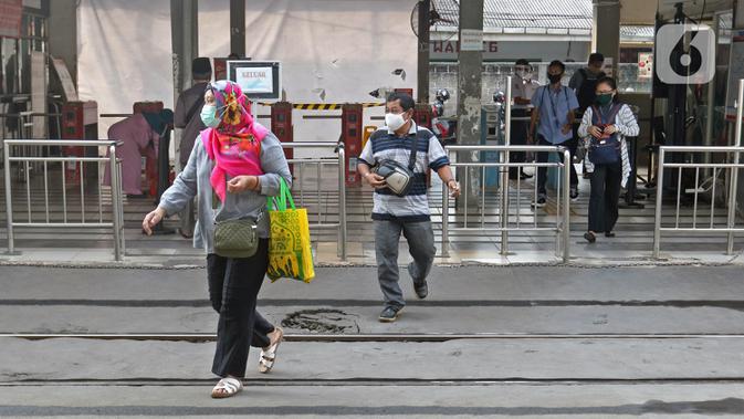 Tekan Penularan COVID-19, Masyarakat Harus Patuh Aturan PPKM Darurat - Vimarsana News