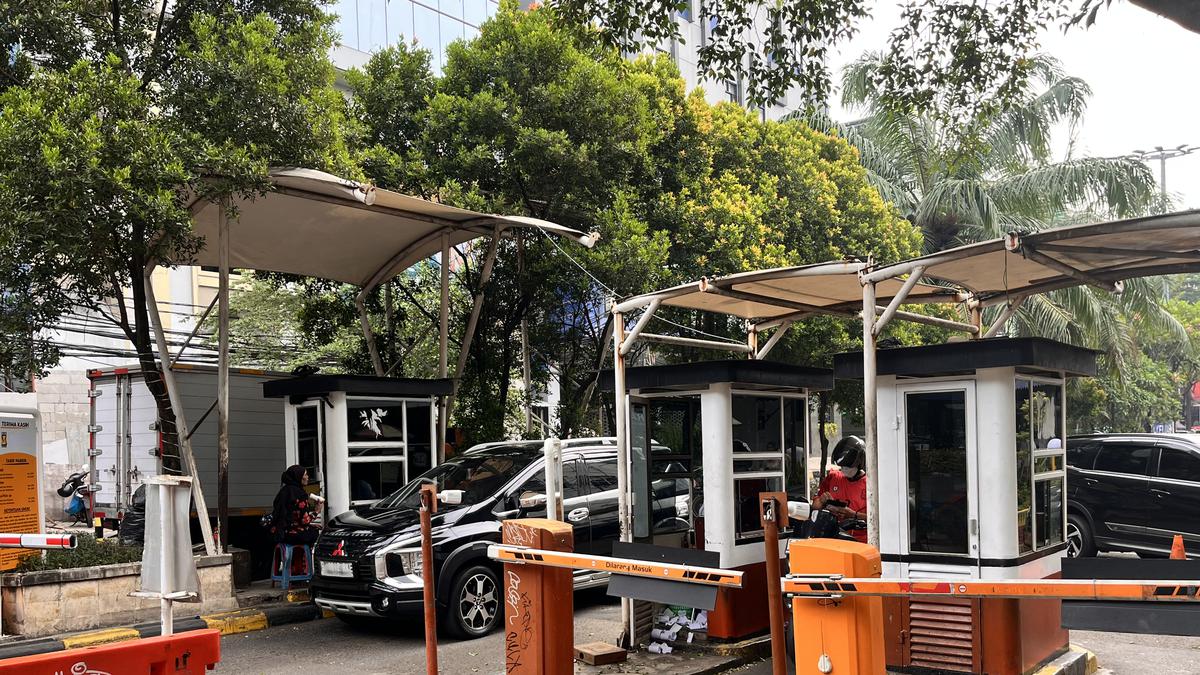 Sudah Bayar di Mesin, Pengunjung Blok M Square Ternyata Masih Sering Ditagih Parkir Liar