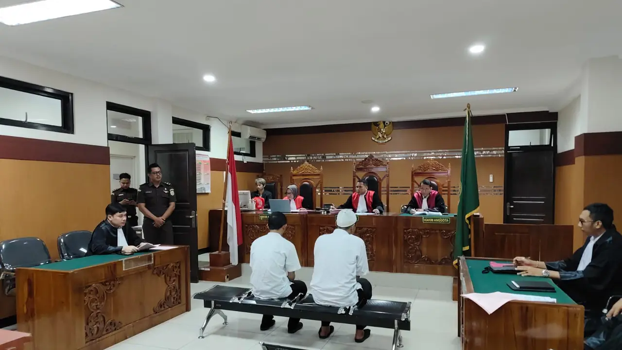 Sidang kasus penyiraman air keras di Sukabumi. (Liputan6.com/Fira Syahrin)