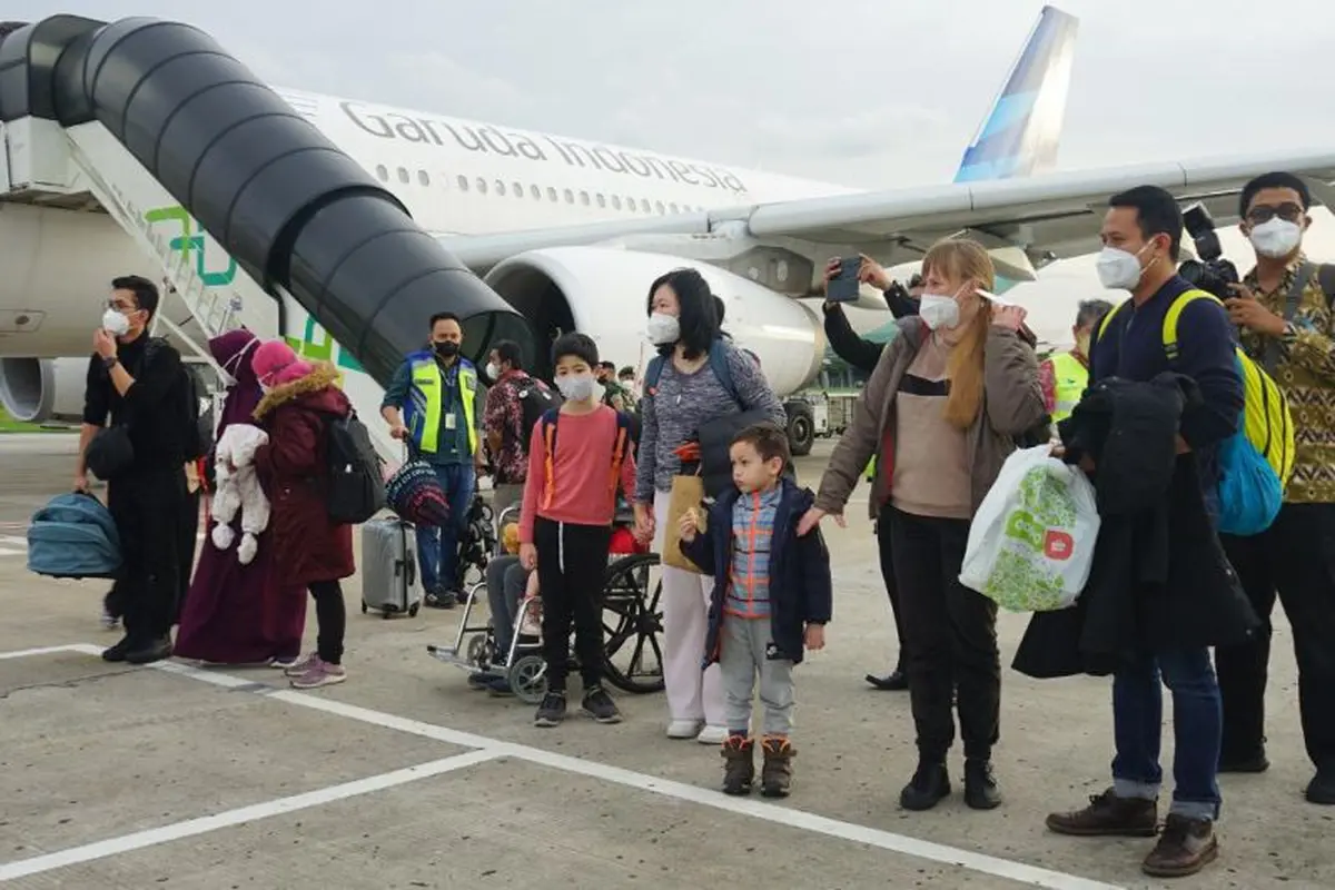 Evakuasi WNI dari Ukraina dengan menggunakan pesawat Garuda Indonesia (ANTARA/HO-Garuda Indonesia)