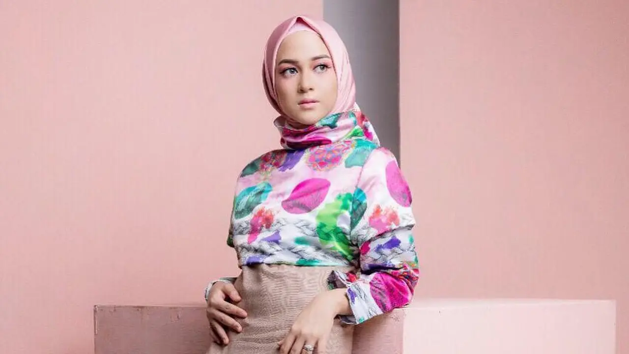 [Bintang] Nina Zatulini