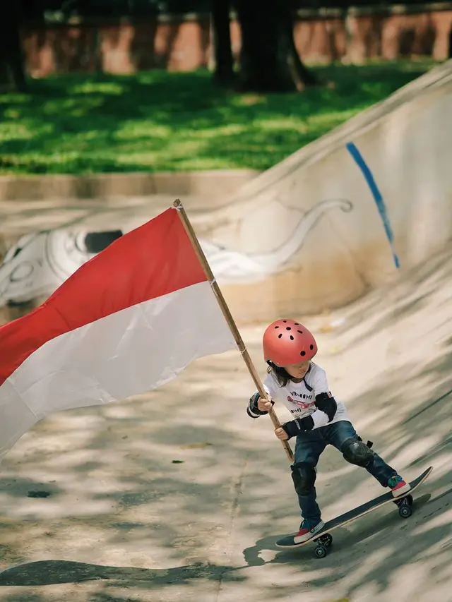 Masih Berusia 4 Tahun, Ini 6 Potret Bjorka Anak Ringgo Agus Rahman Main Skateboard