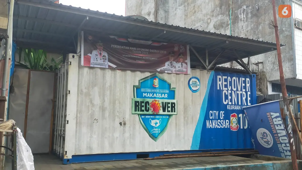 Penampakan salah satu Kontainer Recover di Jalan Sibula dalam, Kelurahan Layang, Kecamatan Bontoala, Makassar yang menelan anggaran Rp100 juta (Liputan6.com/Eka Hakim)