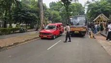 79 Angkot dan 18 Minibus Dikerahkan, Mahasiswa Bergerak ke Bundaran HI