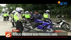 Petugas memfokuskan pada pengendara motor yang menggunakan headset saat berkendara, merokok serta menggunakan telepon genggam.