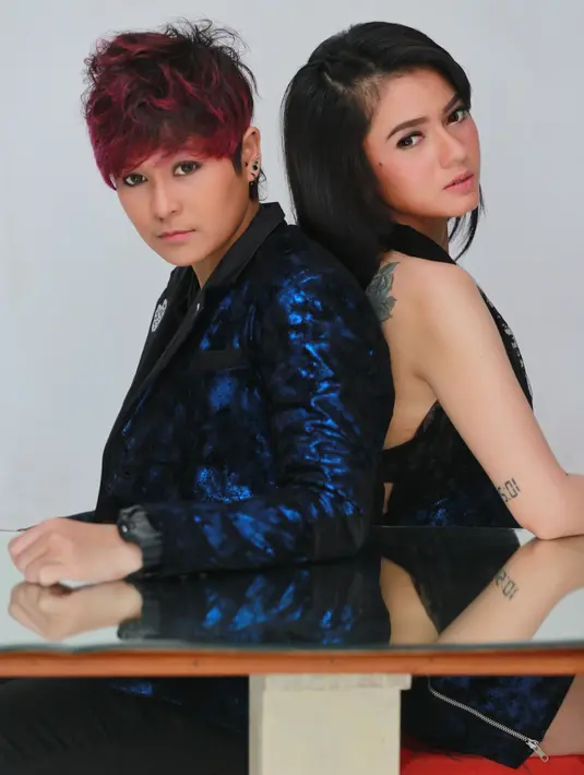 Baik Mitha dan Citra mengaku bangga bisa mengeluarkan single kedua. Apalagi, keduanya mengaku sebagai DJ yang tergolong masih baru. Sekitar waktu setahun saat proses single keduanya. (Adrian Putra/Bintang.com)