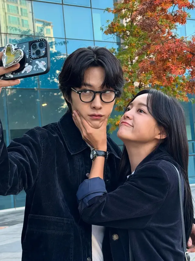 Brewing Love Tamat, Kim Se Jeong Pamer Foto di Balik Layar Bareng Lee Jong Won