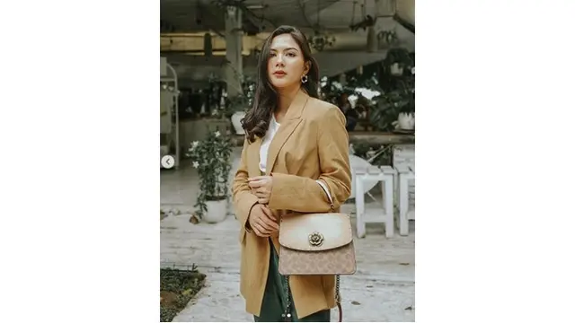 Dikabarkan Dekat Dengan Al Ghazali, Ini 7 Potret Cantiknya Jessica Mila