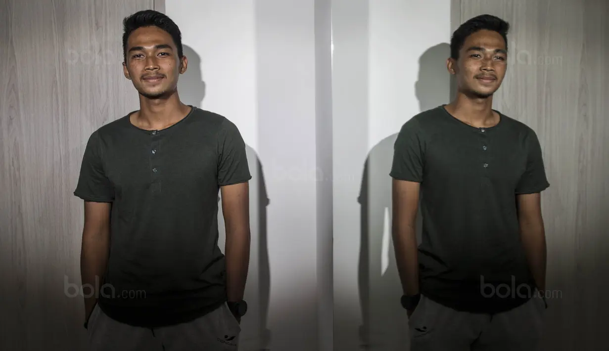 Bek Timnas Indonesia U-22, Bagas Adi Nugroho, usai terapi pemulihan di Cardea, Jakarta, Senin (31/7/2017). Lutut kiri dari pemain Arema FC ini mengalami cedera usai melakukan tekel pada kualifikasi Piala Asia U-23. (Bola.com/Vitalis Yogi Trisna)