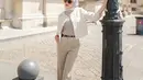 Melody Prima tampak anggun dengan celana panjang dan blazer [Instagram/melodyprima]
