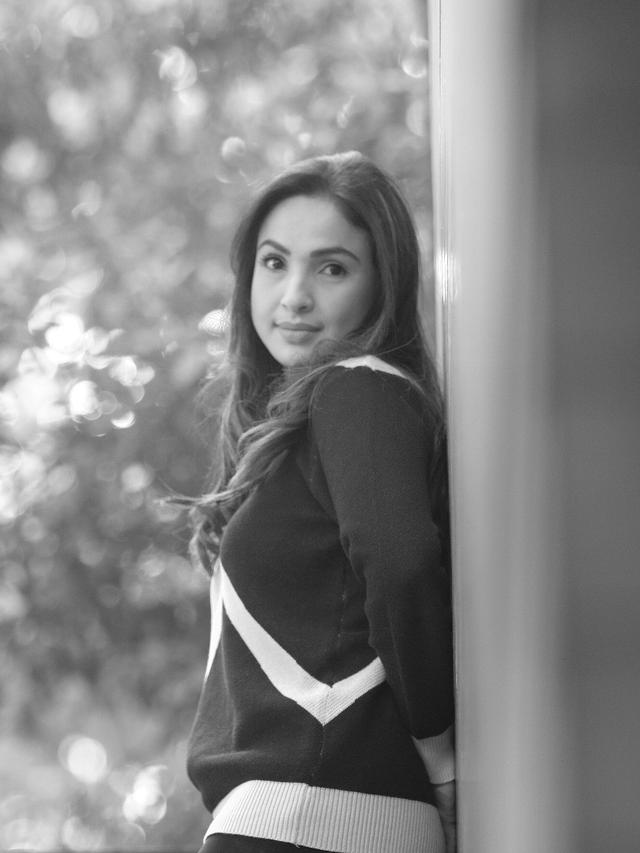 Mehnaz Marinez