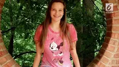 Gadis asal Amerika bernama Alexi Ryann Stafford tewas setelah memakan satu gigitan kukis. Diketahui Alexi memang mengalami alergi kacang, Alexi meninggal 90 menit setelah memakan kukis yang mengandung kacang di rumah temannya.
