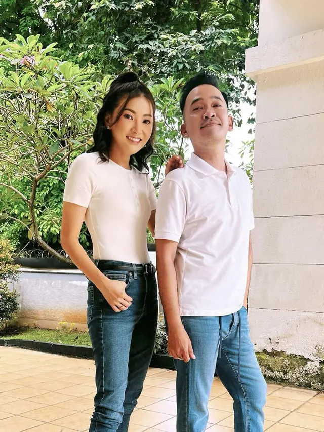 7 Potret Outfit Sarwendah Perlihatkan Tubuh Kurus 43 Kg (Instagram/sarwendah29).