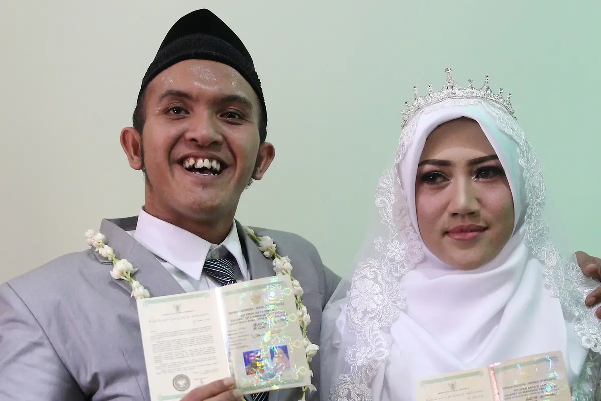[Bintang] Caisar dan Almaratu Intan